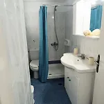 Anna'shouse