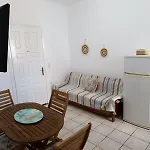 Anna'shouse * אגיוס יואניס