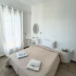 Anna'shouse * אגיוס יואניס